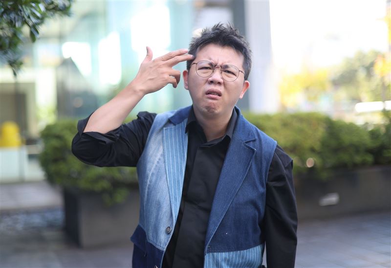 黃逸豪還說自己曾手賤在微博上搜尋「8964」，沒想到不僅未出現任何結果，還跳出紅色警示。（圖／記者鄭孟晃攝影）