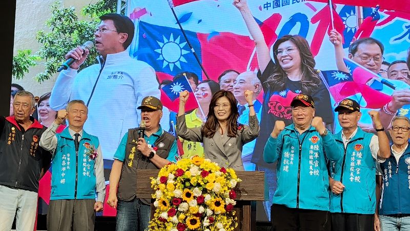 出席陸官校友會　鄭麗文喊話：拚2028執政