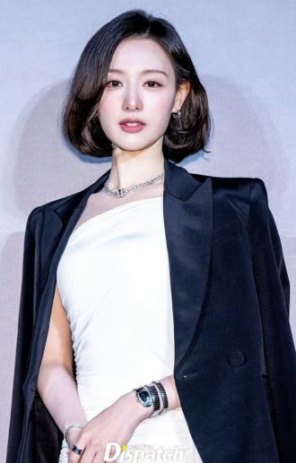 南韓女星金智媛近期憑藉新戲《Doctor X:白色黑手黨時代》再度成為話題。(圖/翻攝自韓網)