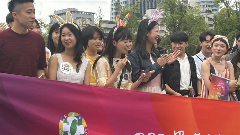 高嘉瑜、林亮君為同志獻聲 他1句話全場笑