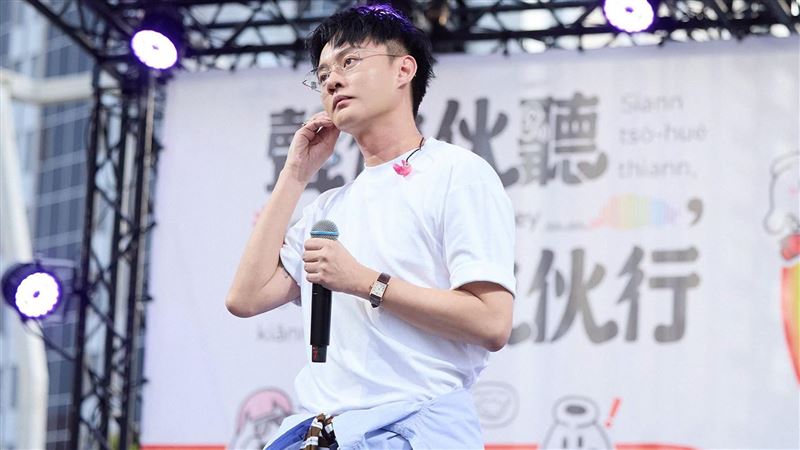 許富凱現身同志遊行！驚吐童年遭同學霸凌