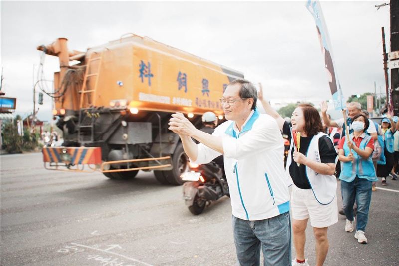 蘇清泉陣營質疑，原民會主委用補助快慢來恐嚇選民。（翻攝蘇清泉臉書）