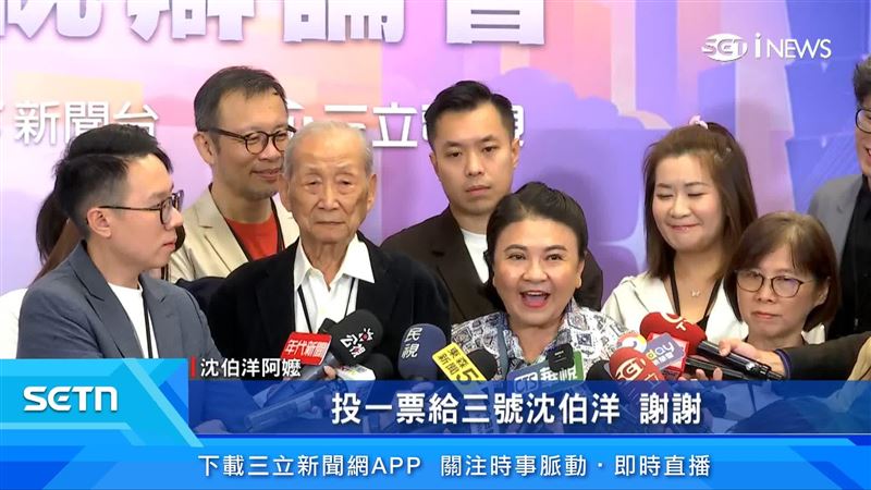 沈伯洋阿嬤幫忙拜票