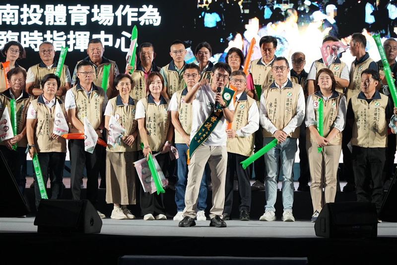 温世政提及27年前921時無法挽救一名重傷長者，至今仍難以忘懷。（圖／温世政競辦提供）