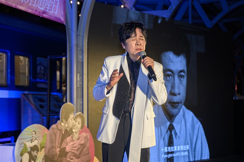 洪榮宏開心表示，在這樣的舞台唱歌很有氣氛、很感動，爸爸如果還在的話一定很開心。（圖／國家影視聽中心提供）